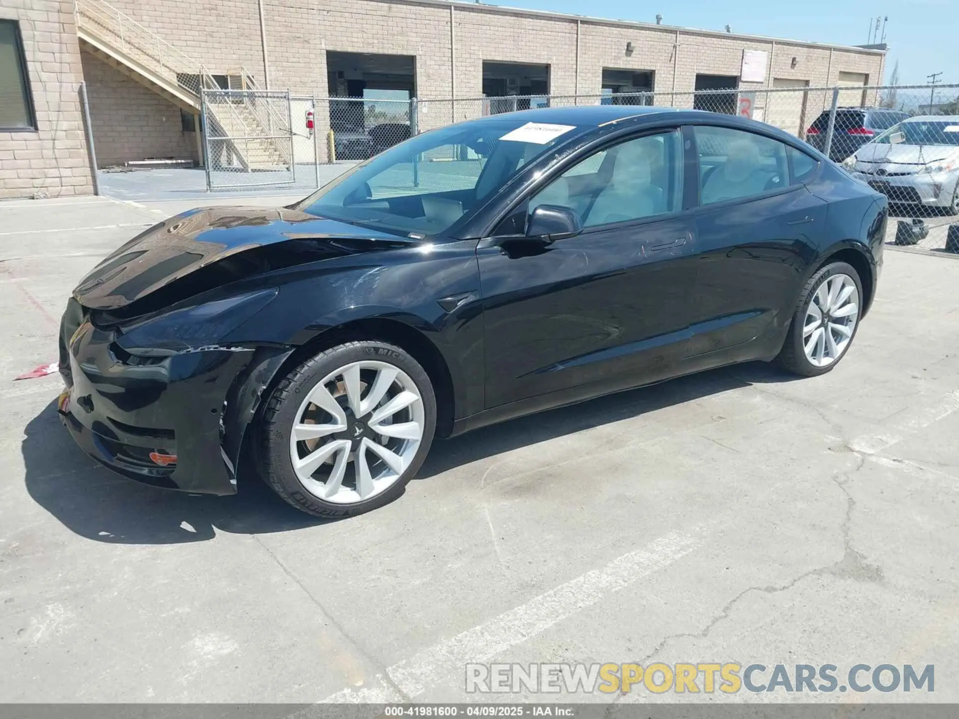 2 fotografías del automóvil dañado 5YJ3E1EB6KF192477 TESLA MODEL 3 2019
