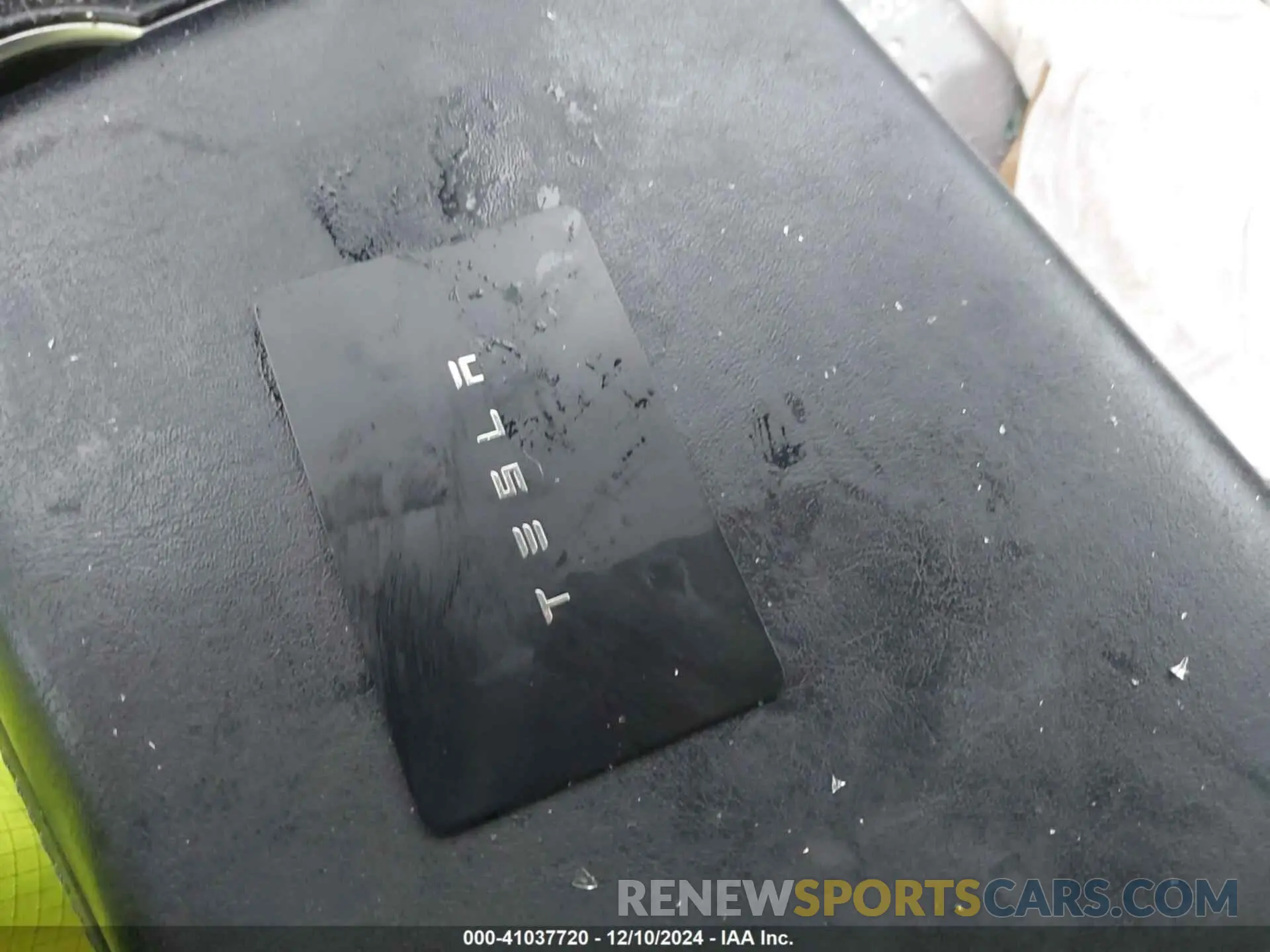 11 fotografías del automóvil dañado 5YJ3E1EB6KF365947 TESLA MODEL 3 2019