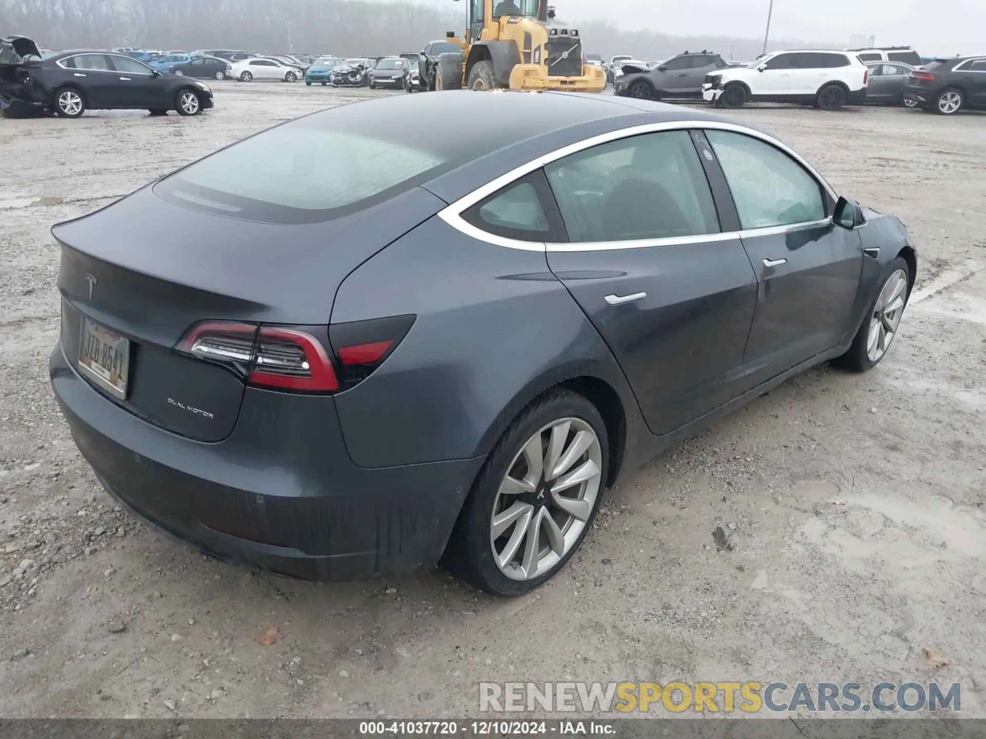 4 fotografías del automóvil dañado 5YJ3E1EB6KF365947 TESLA MODEL 3 2019