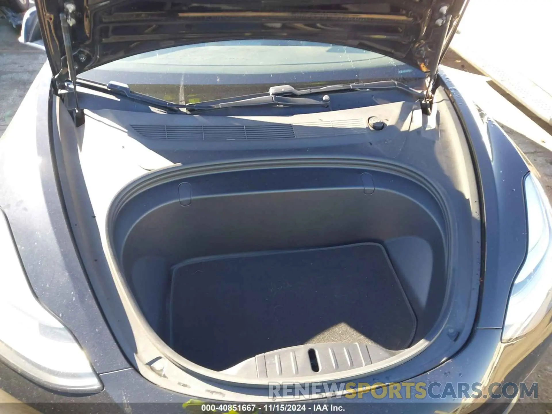10 fotografías del automóvil dañado 5YJ3E1EB6KF385566 TESLA MODEL 3 2019