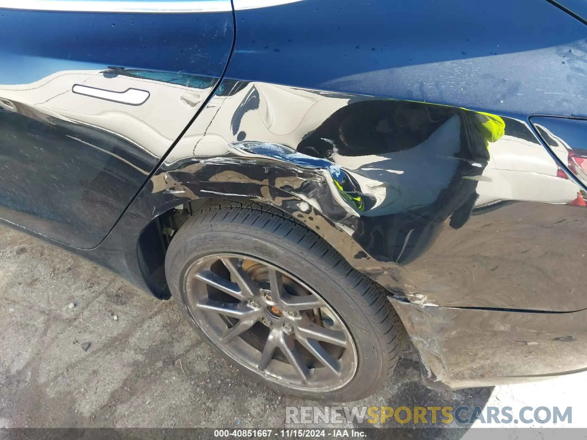 6 fotografías del automóvil dañado 5YJ3E1EB6KF385566 TESLA MODEL 3 2019