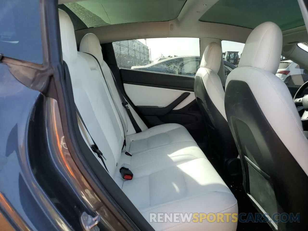 10 fotografías del automóvil dañado 5YJ3E1EB6KF393408 TESLA MODEL 3 2019