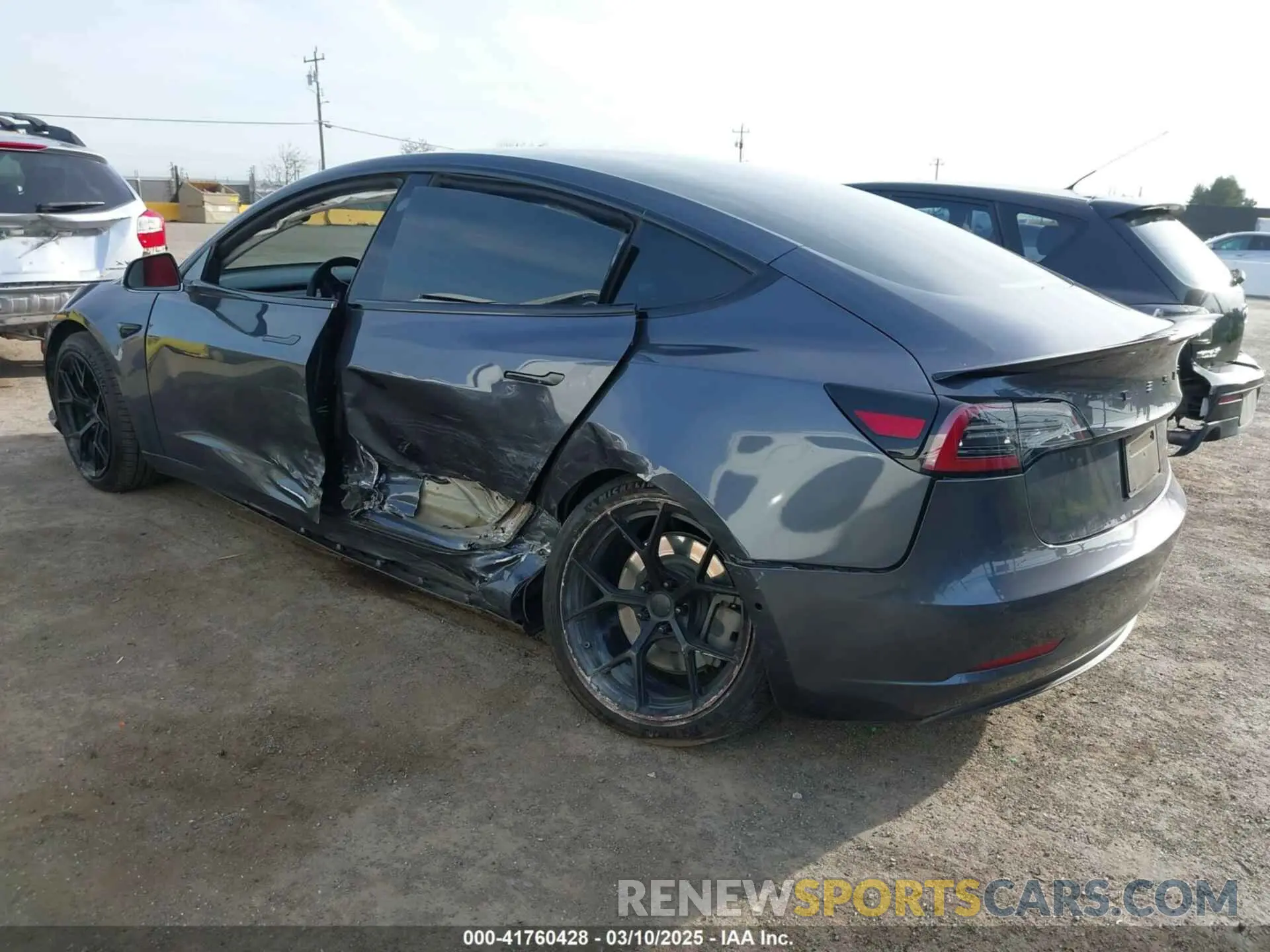 3 fotografías del automóvil dañado 5YJ3E1EB6KF413320 TESLA MODEL 3 2019