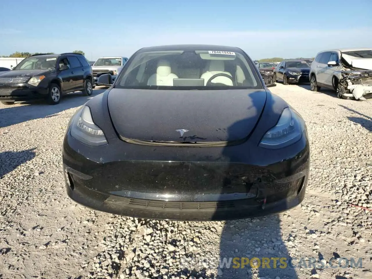 5 fotografías del automóvil dañado 5YJ3E1EB6KF440386 TESLA MODEL 3 2019