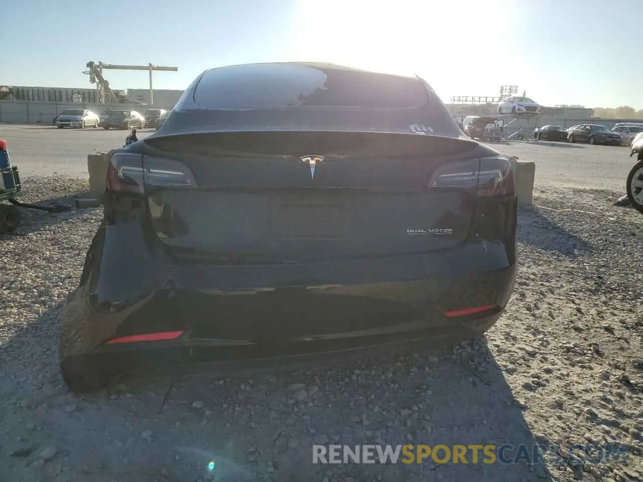6 fotografías del automóvil dañado 5YJ3E1EB6KF440386 TESLA MODEL 3 2019