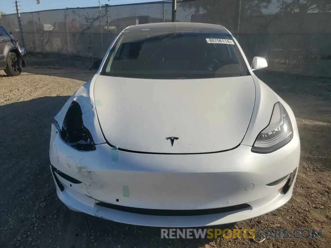 5 fotografías del automóvil dañado 5YJ3E1EB6KF487143 TESLA MODEL 3 2019