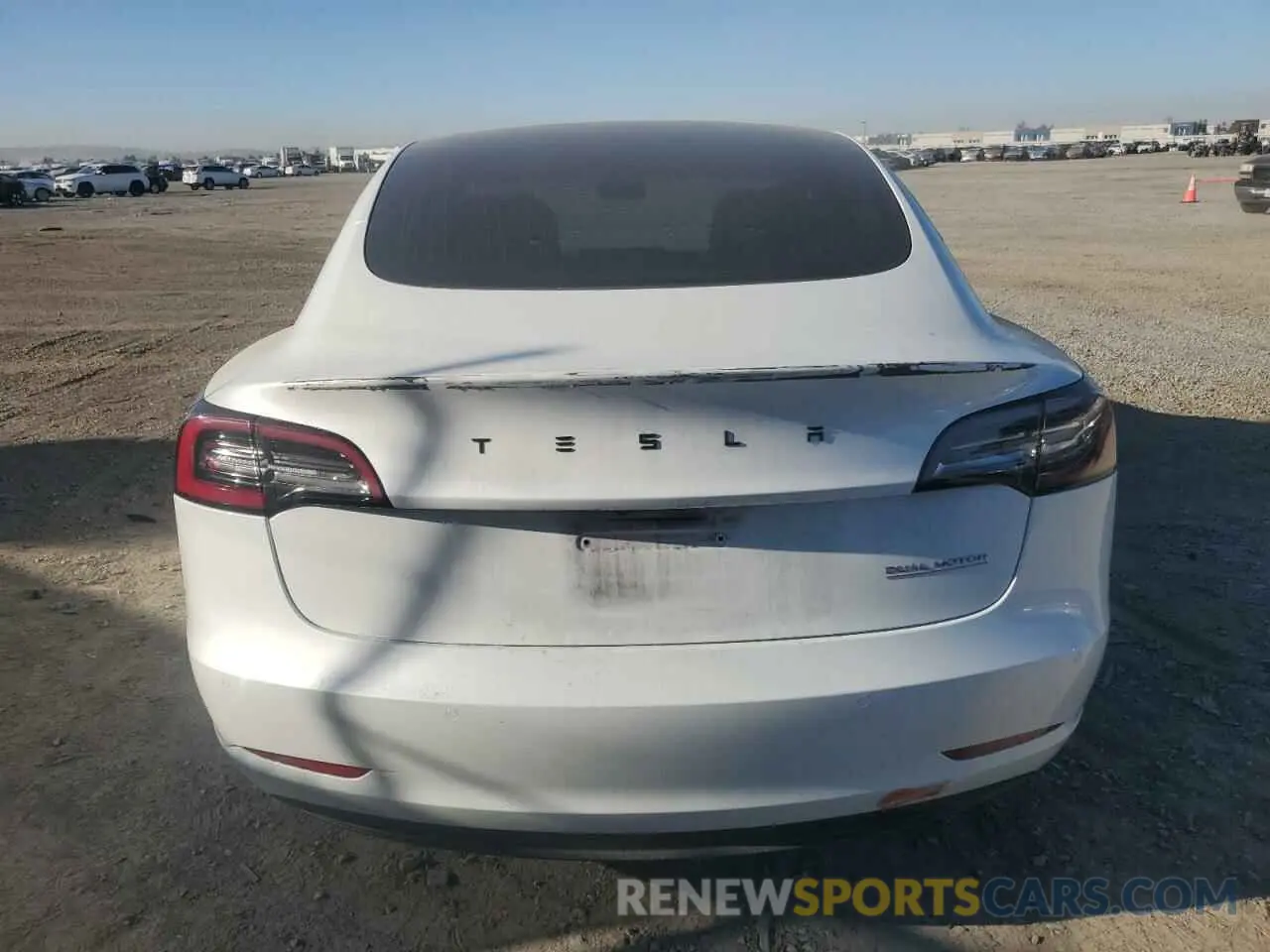 6 fotografías del automóvil dañado 5YJ3E1EB6KF487143 TESLA MODEL 3 2019
