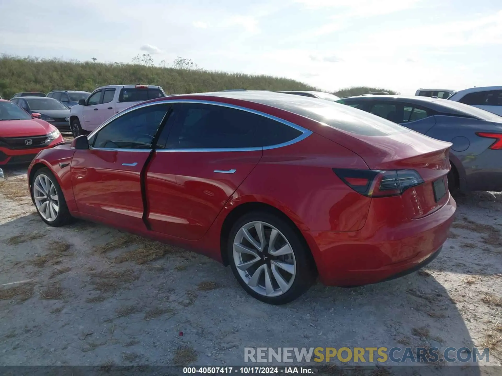 3 fotografías del automóvil dañado 5YJ3E1EB7KF194660 TESLA MODEL 3 2019