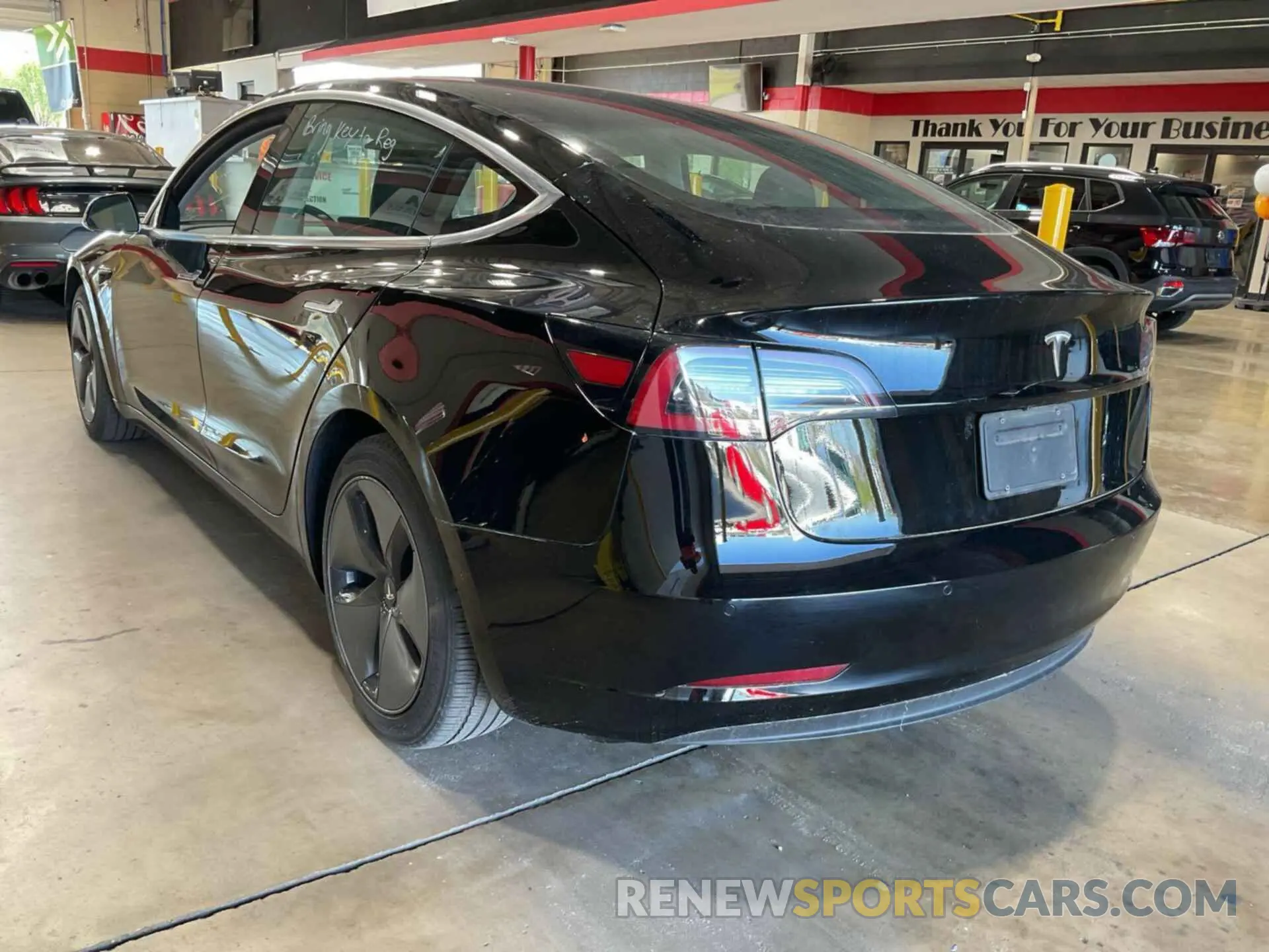 19 fotografías del automóvil dañado 5YJ3E1EB7KF199048 TESLA MODEL 3 2019