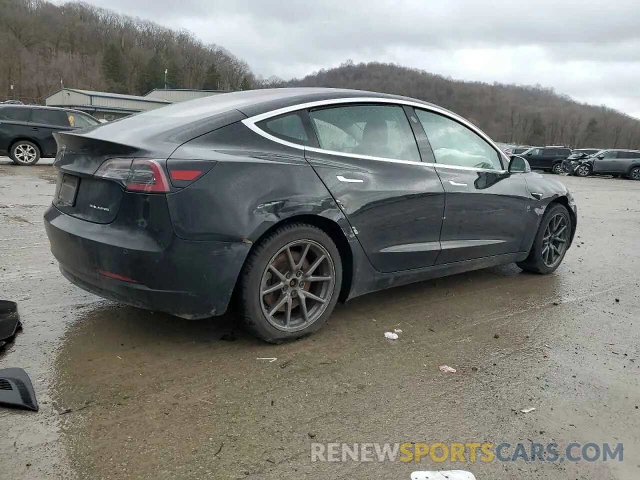 3 fotografías del automóvil dañado 5YJ3E1EB7KF199051 TESLA MODEL 3 2019