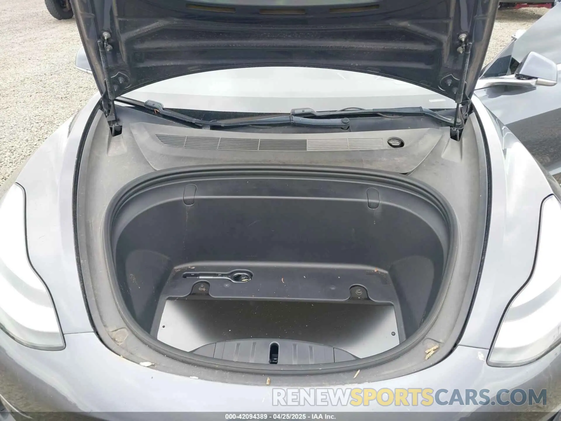 10 fotografías del automóvil dañado 5YJ3E1EB7KF205883 TESLA MODEL 3 2019