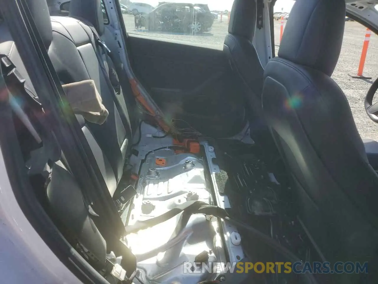 10 fotografías del automóvil dañado 5YJ3E1EB7KF433463 TESLA MODEL 3 2019