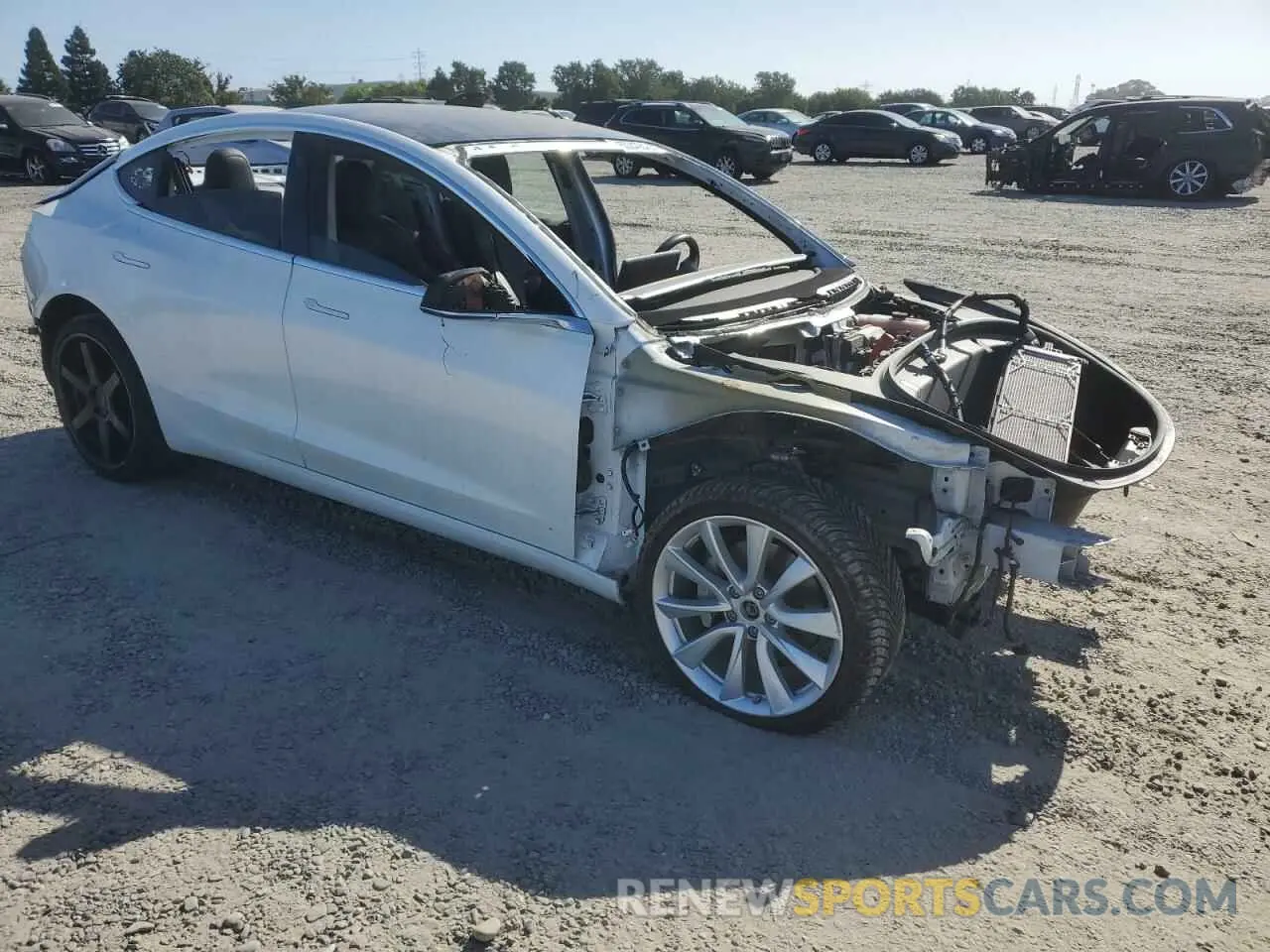 4 fotografías del automóvil dañado 5YJ3E1EB7KF433463 TESLA MODEL 3 2019
