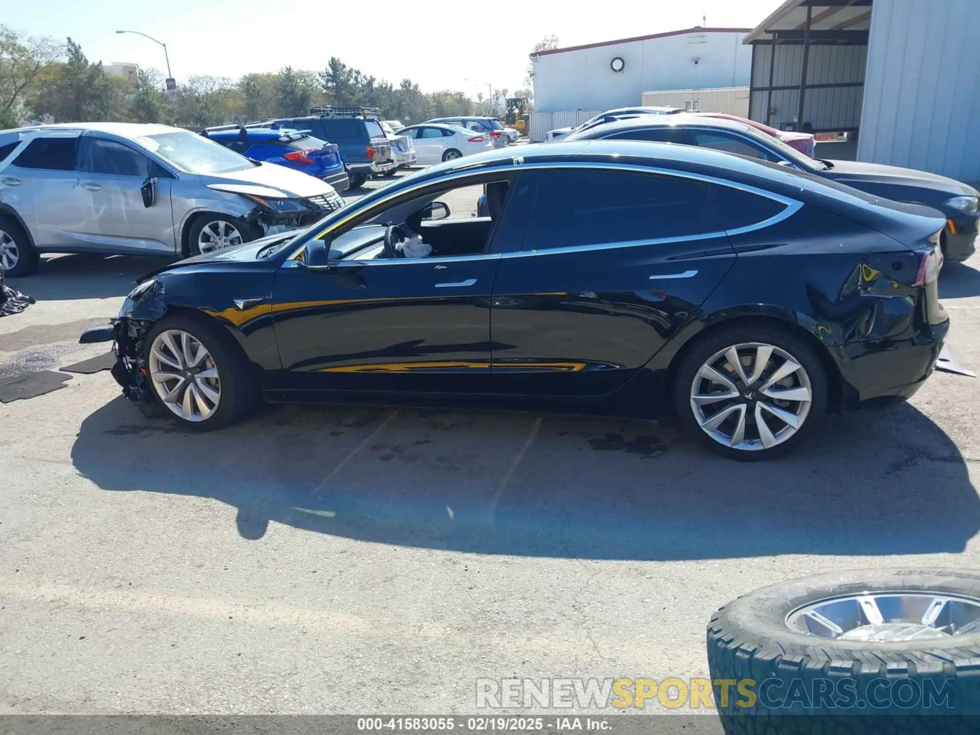 13 fotografías del automóvil dañado 5YJ3E1EB7KF433608 TESLA MODEL 3 2019