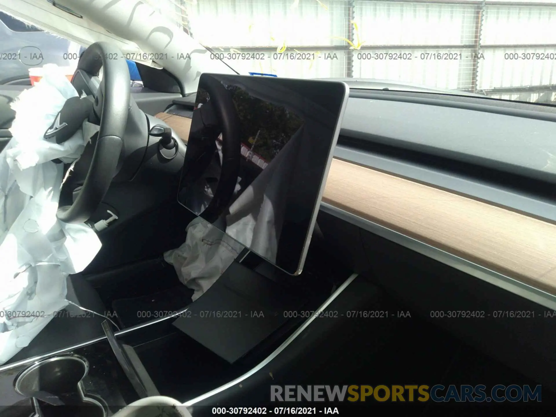 5 fotografías del automóvil dañado 5YJ3E1EB7KF452708 TESLA MODEL 3 2019