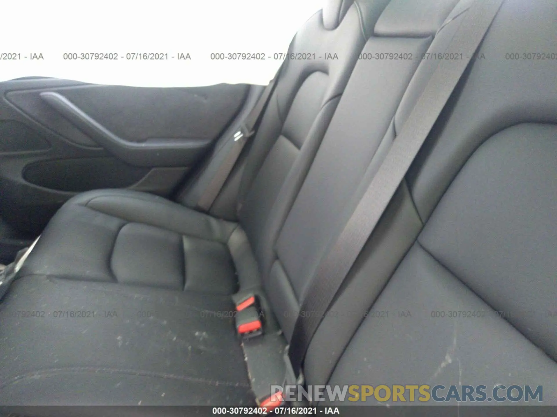 8 fotografías del automóvil dañado 5YJ3E1EB7KF452708 TESLA MODEL 3 2019