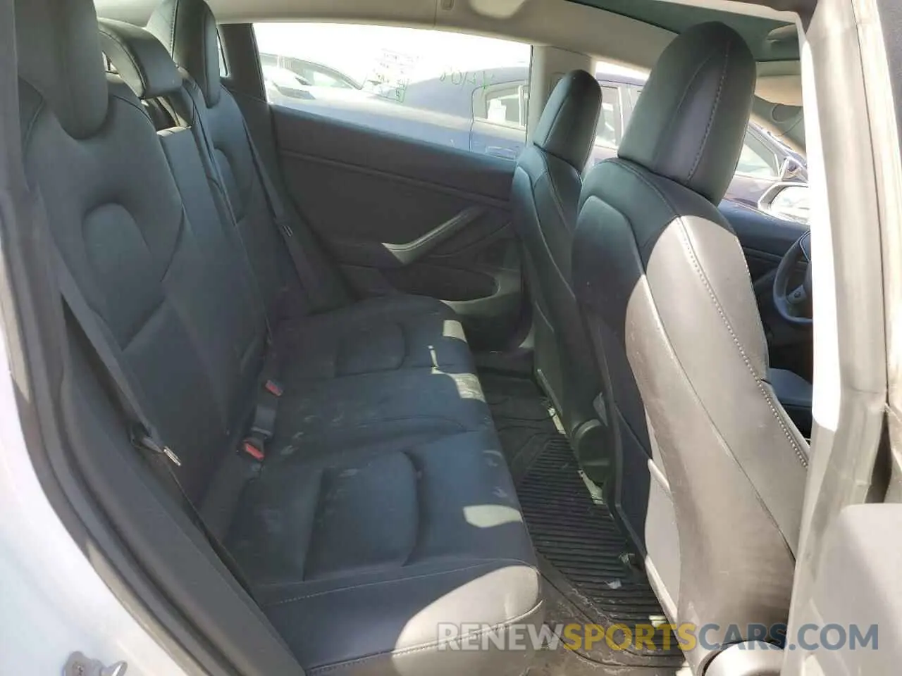 10 fotografías del automóvil dañado 5YJ3E1EB7KF453308 TESLA MODEL 3 2019