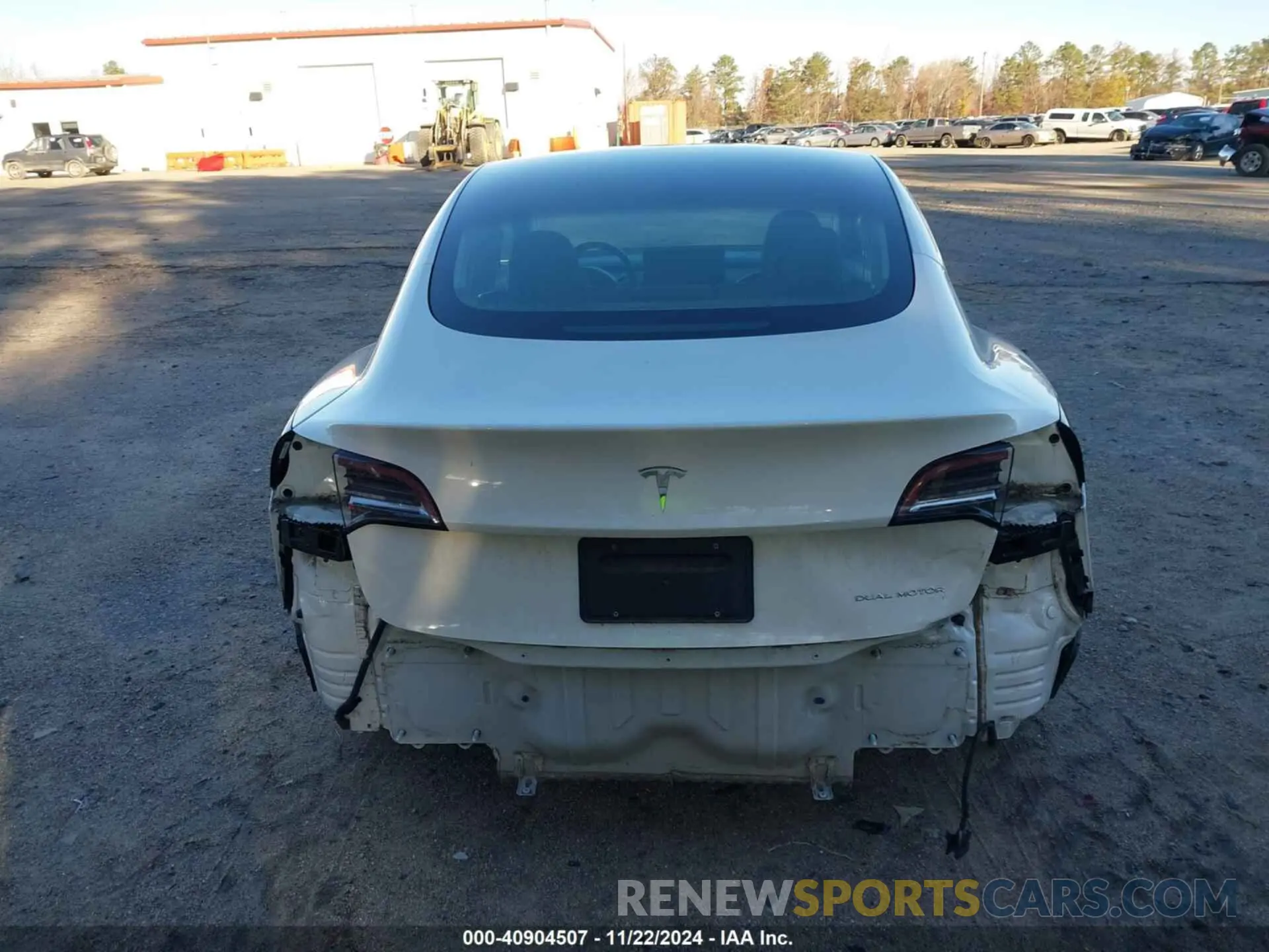 17 fotografías del automóvil dañado 5YJ3E1EB7KF477771 TESLA MODEL 3 2019
