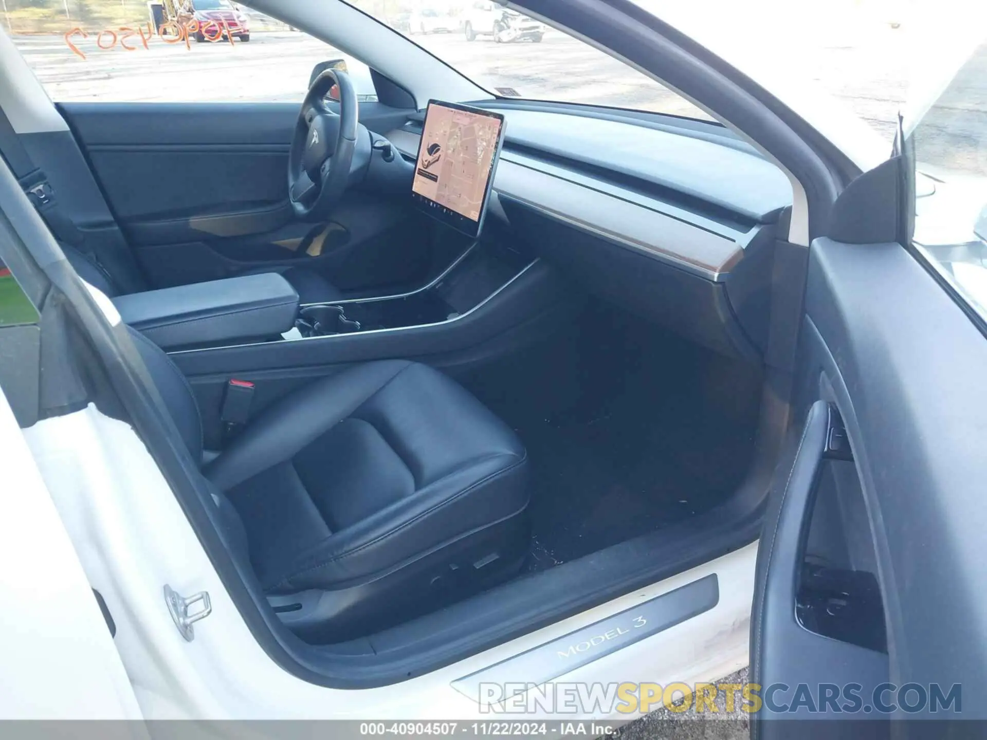 5 fotografías del automóvil dañado 5YJ3E1EB7KF477771 TESLA MODEL 3 2019