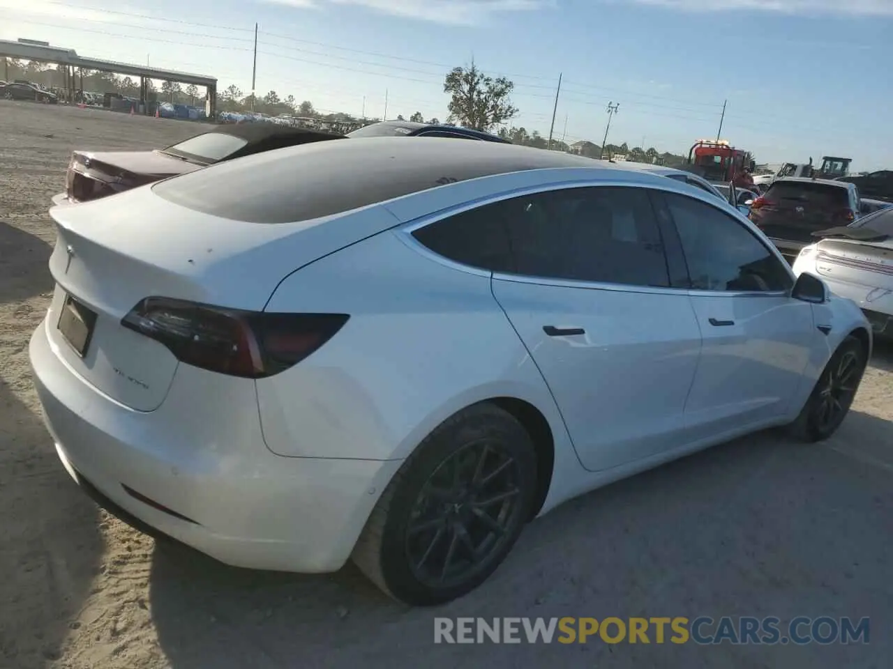 3 fotografías del automóvil dañado 5YJ3E1EB7KF510574 TESLA MODEL 3 2019