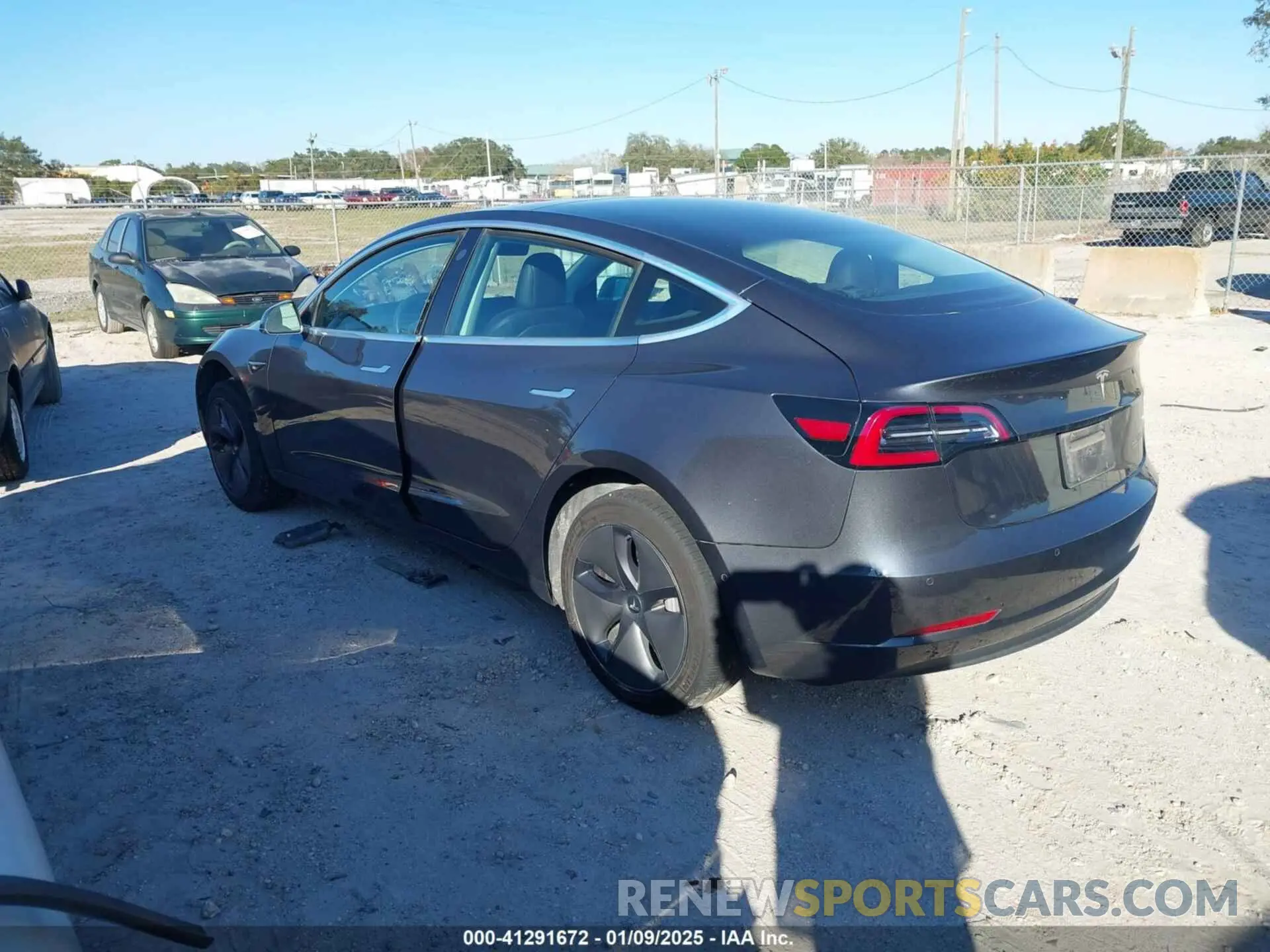 3 fotografías del automóvil dañado 5YJ3E1EB8KF386895 TESLA MODEL 3 2019