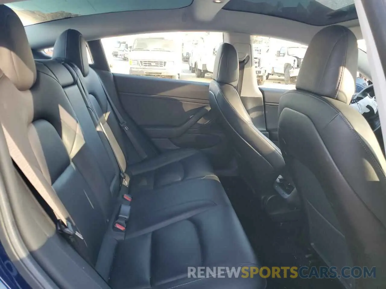 10 fotografías del automóvil dañado 5YJ3E1EB8KF406613 TESLA MODEL 3 2019