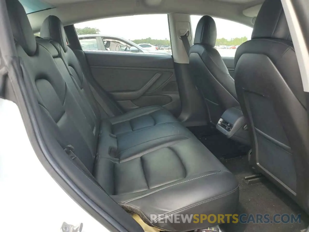 10 fotografías del automóvil dañado 5YJ3E1EB8KF415179 TESLA MODEL 3 2019
