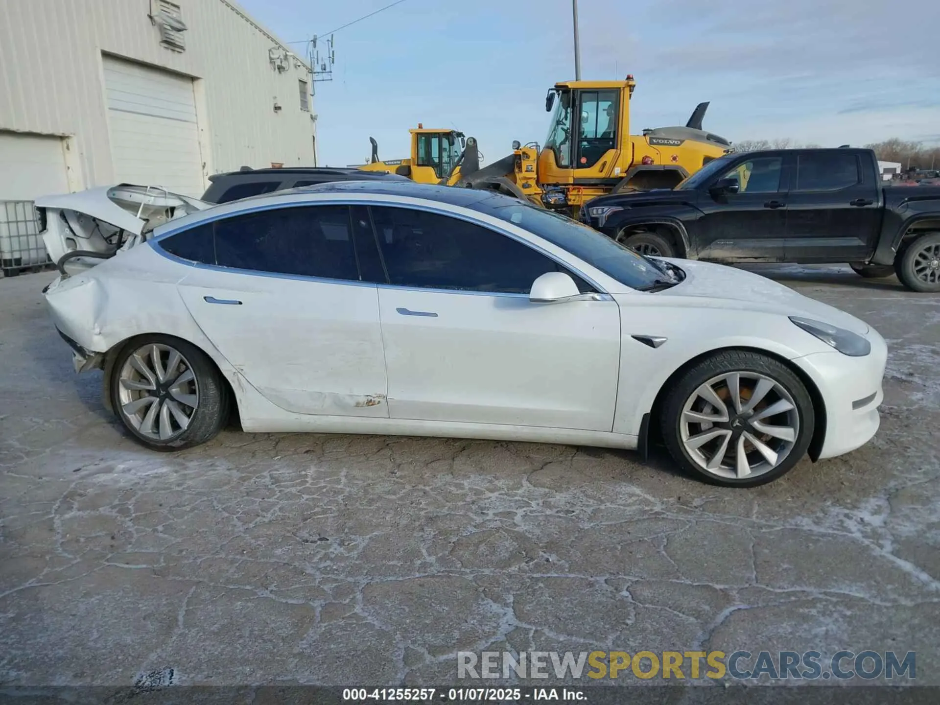 13 fotografías del automóvil dañado 5YJ3E1EB8KF454161 TESLA MODEL 3 2019