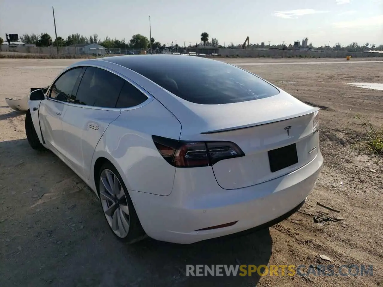 3 fotografías del automóvil dañado 5YJ3E1EB8KF487418 TESLA MODEL 3 2019