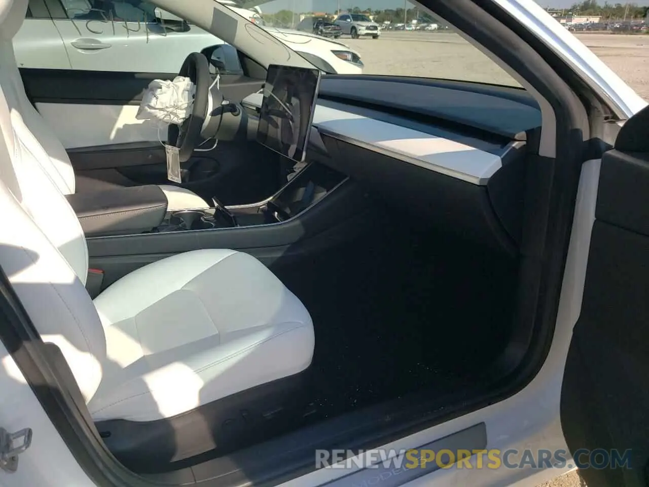 5 fotografías del automóvil dañado 5YJ3E1EB8KF487418 TESLA MODEL 3 2019