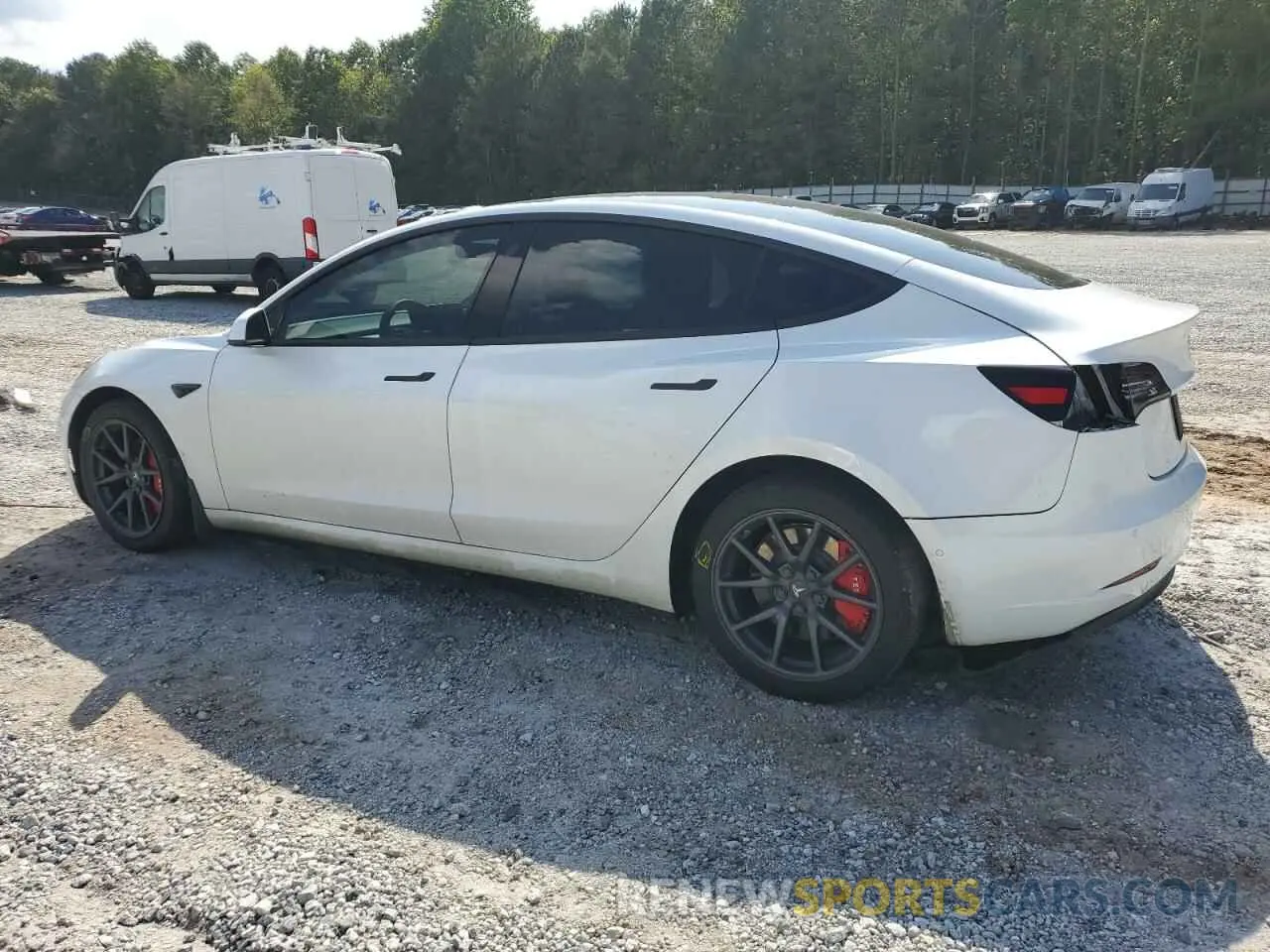 2 fotografías del automóvil dañado 5YJ3E1EB8KF493980 TESLA MODEL 3 2019