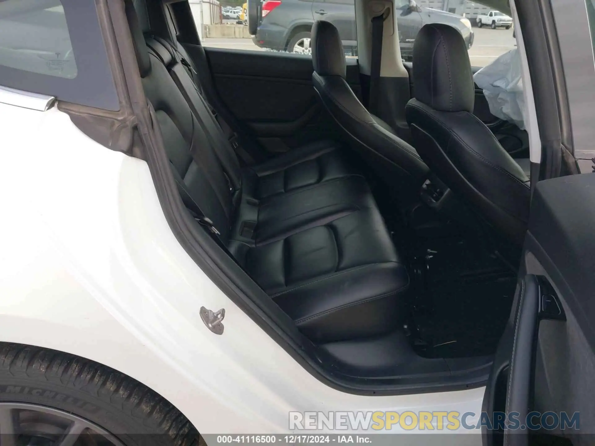 7 fotografías del automóvil dañado 5YJ3E1EB8KF510471 TESLA MODEL 3 2019