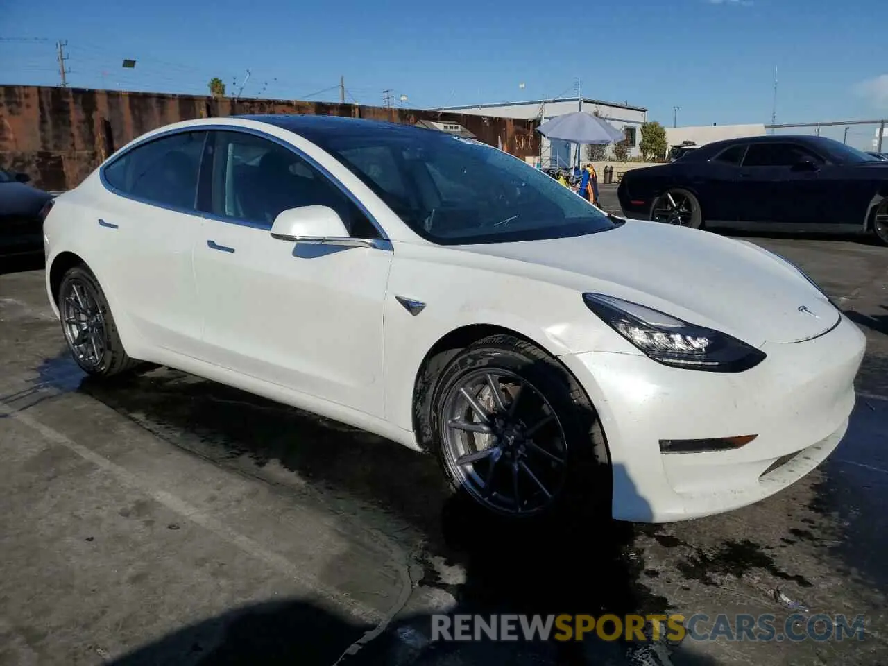 4 fotografías del automóvil dañado 5YJ3E1EB8KF511135 TESLA MODEL 3 2019