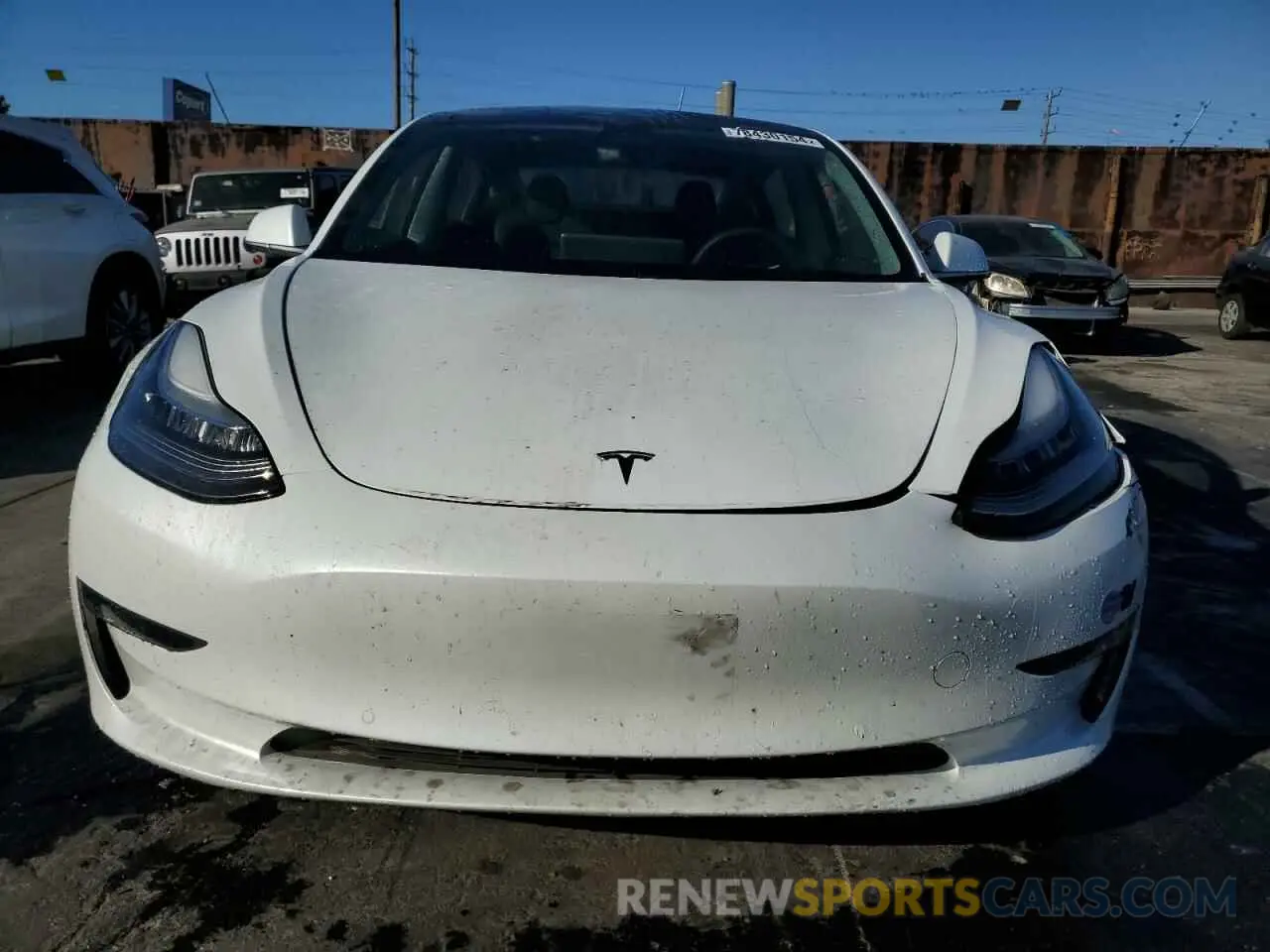 5 fotografías del automóvil dañado 5YJ3E1EB8KF511135 TESLA MODEL 3 2019