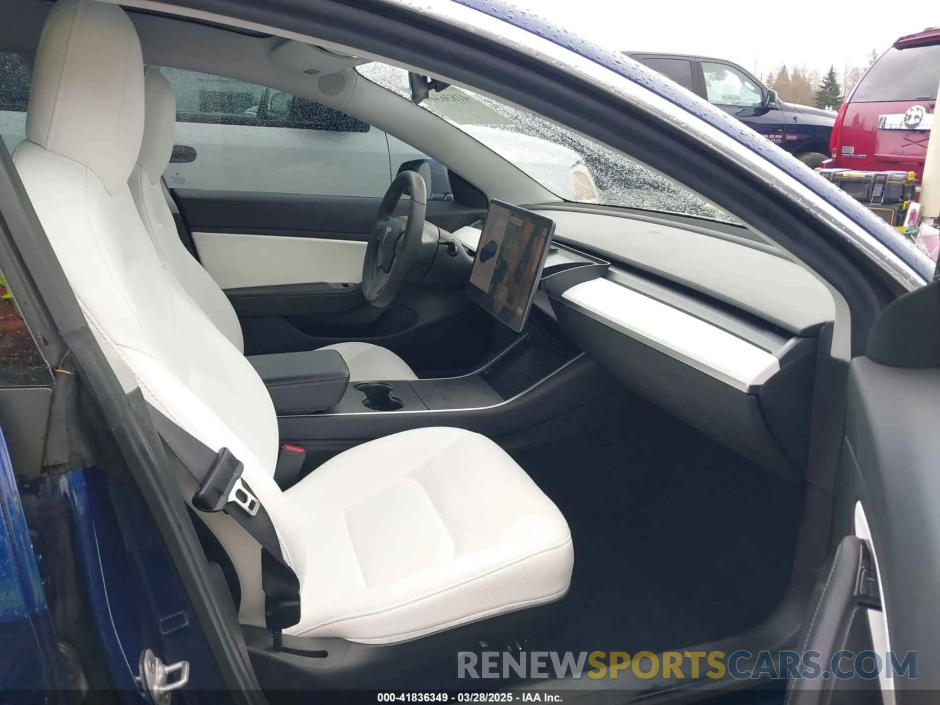 5 fotografías del automóvil dañado 5YJ3E1EB8KF512950 TESLA MODEL 3 2019