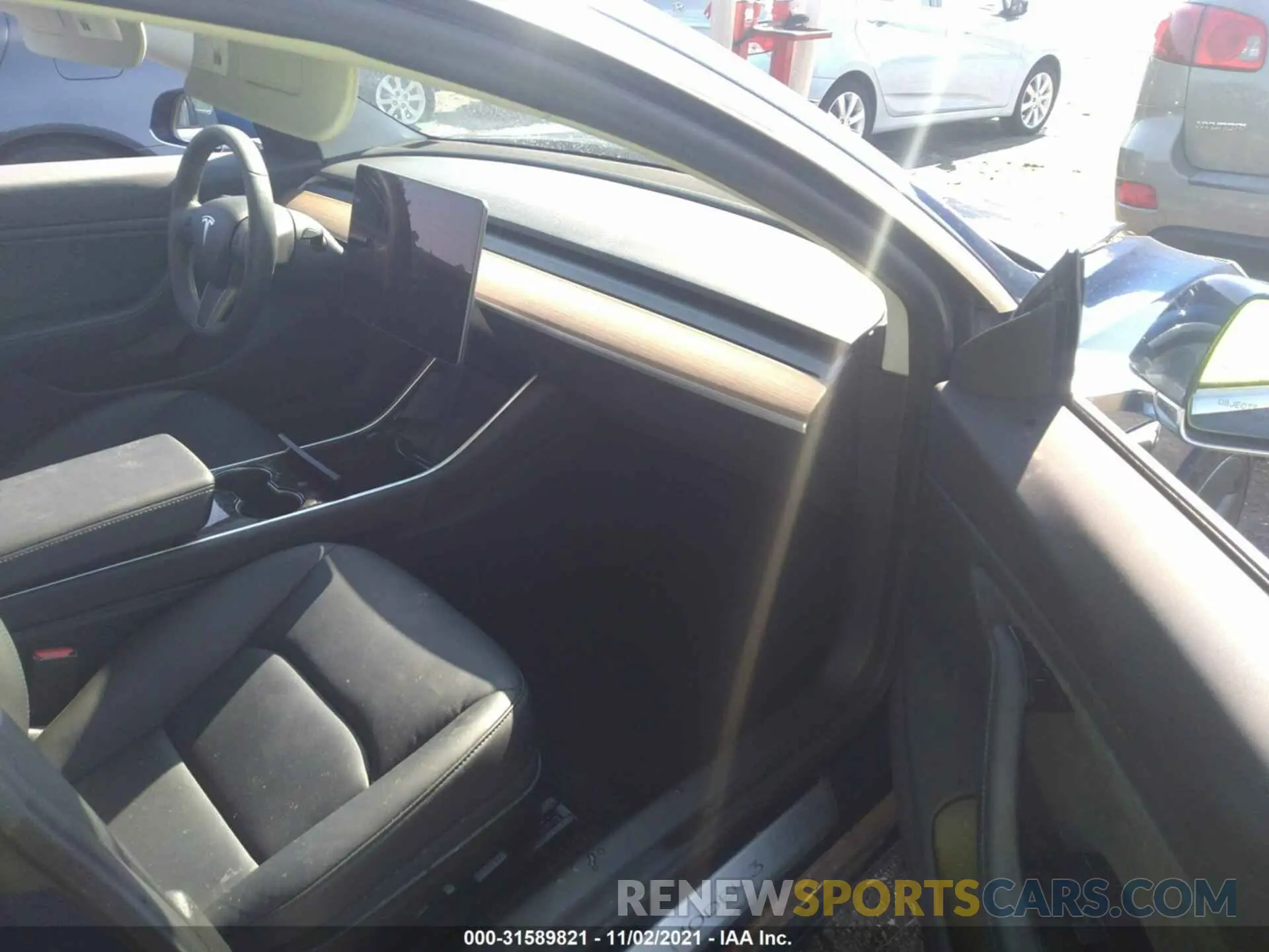 5 fotografías del automóvil dañado 5YJ3E1EB8KF533443 TESLA MODEL 3 2019
