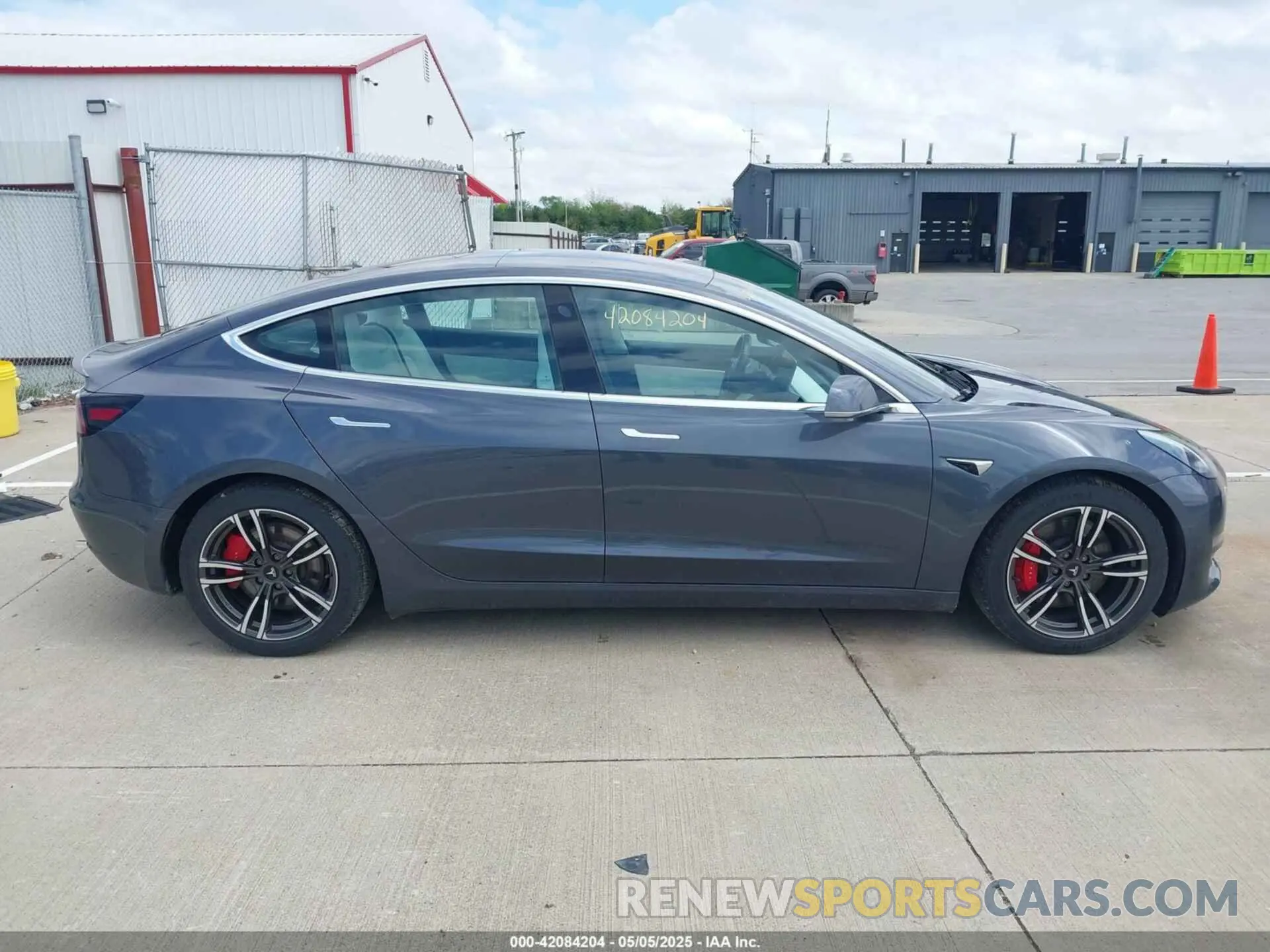 13 fotografías del automóvil dañado 5YJ3E1EB9KF230493 TESLA MODEL 3 2019