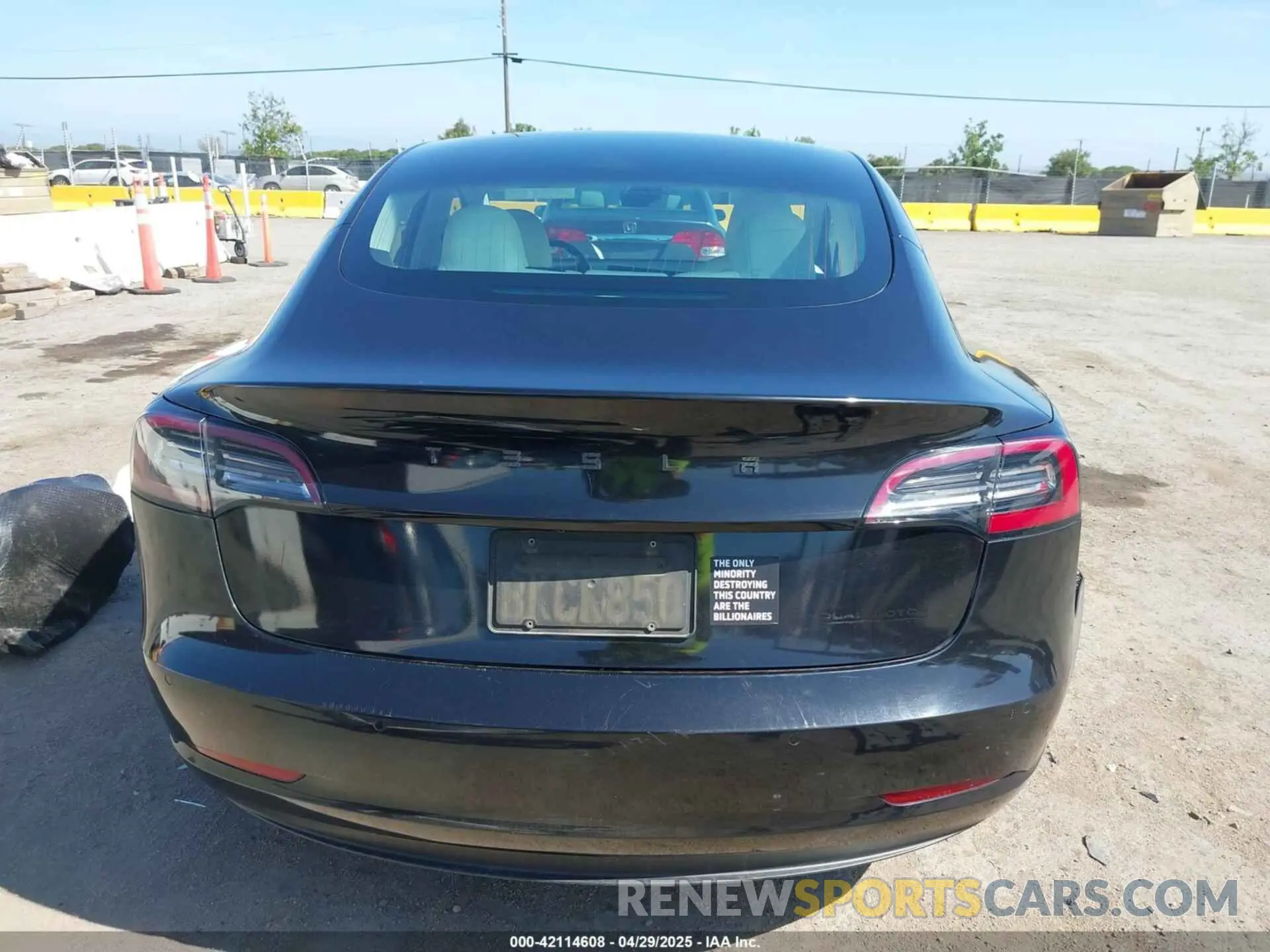 17 fotografías del automóvil dañado 5YJ3E1EB9KF231742 TESLA MODEL 3 2019