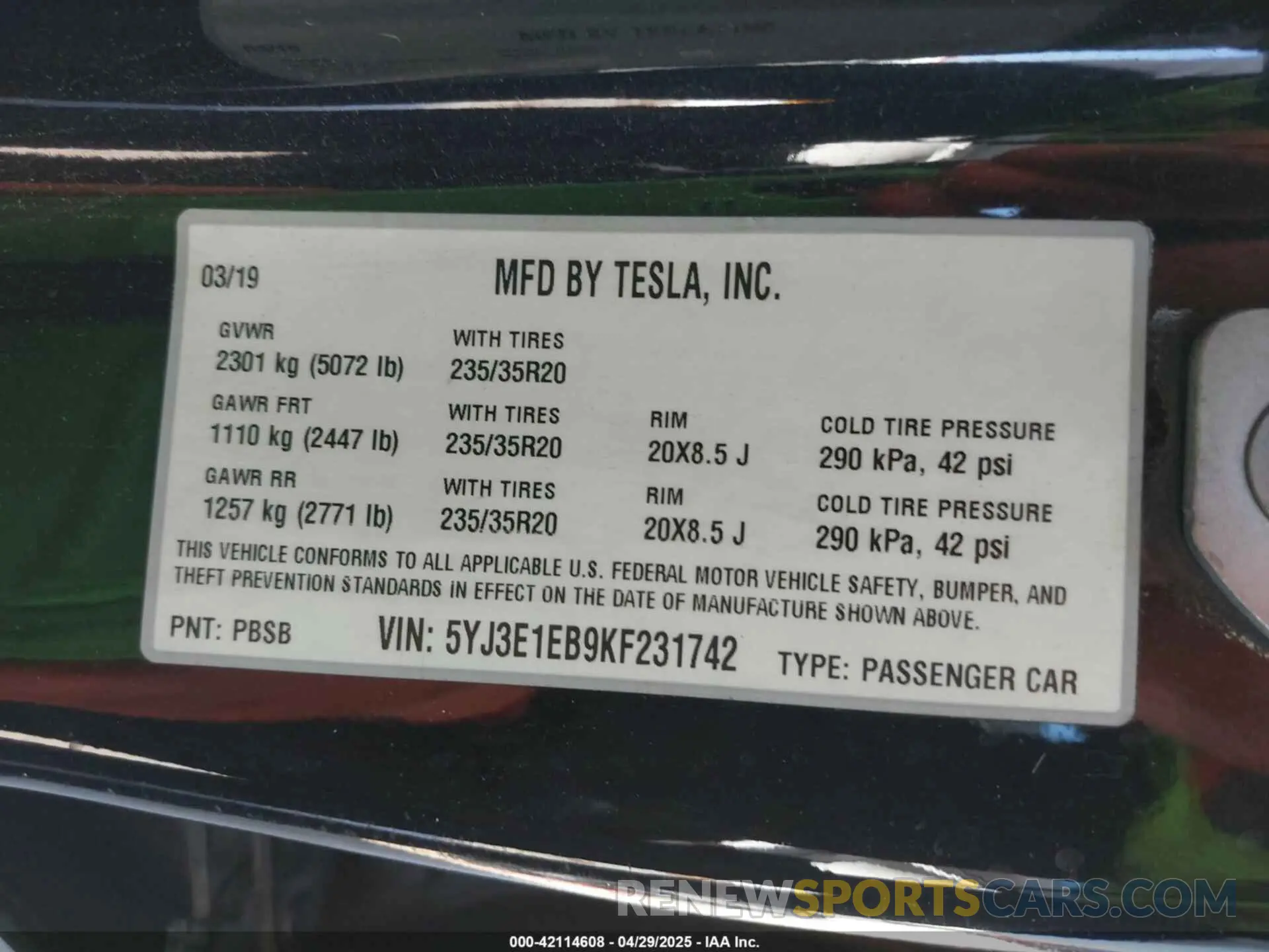 9 fotografías del automóvil dañado 5YJ3E1EB9KF231742 TESLA MODEL 3 2019