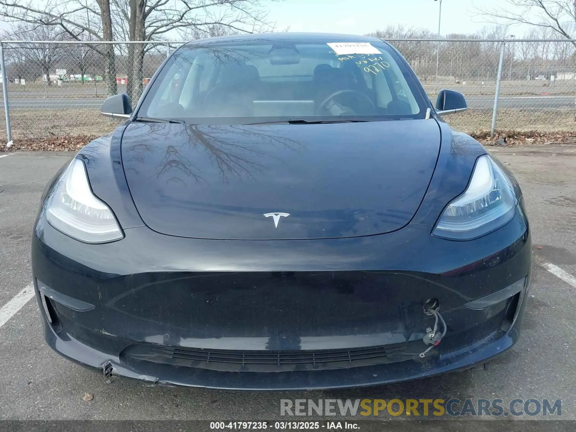 11 fotografías del automóvil dañado 5YJ3E1EB9KF359270 TESLA MODEL 3 2019