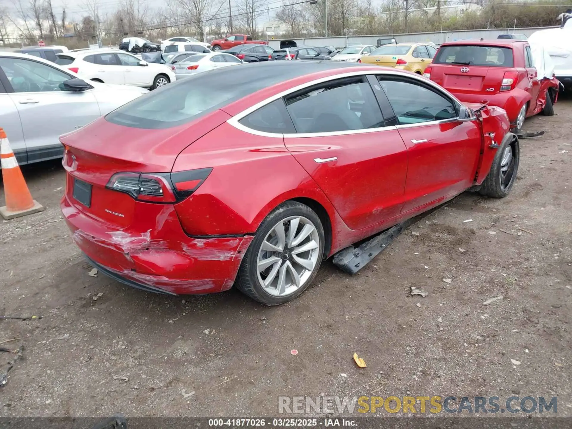 4 fotografías del automóvil dañado 5YJ3E1EB9KF365960 TESLA MODEL 3 2019