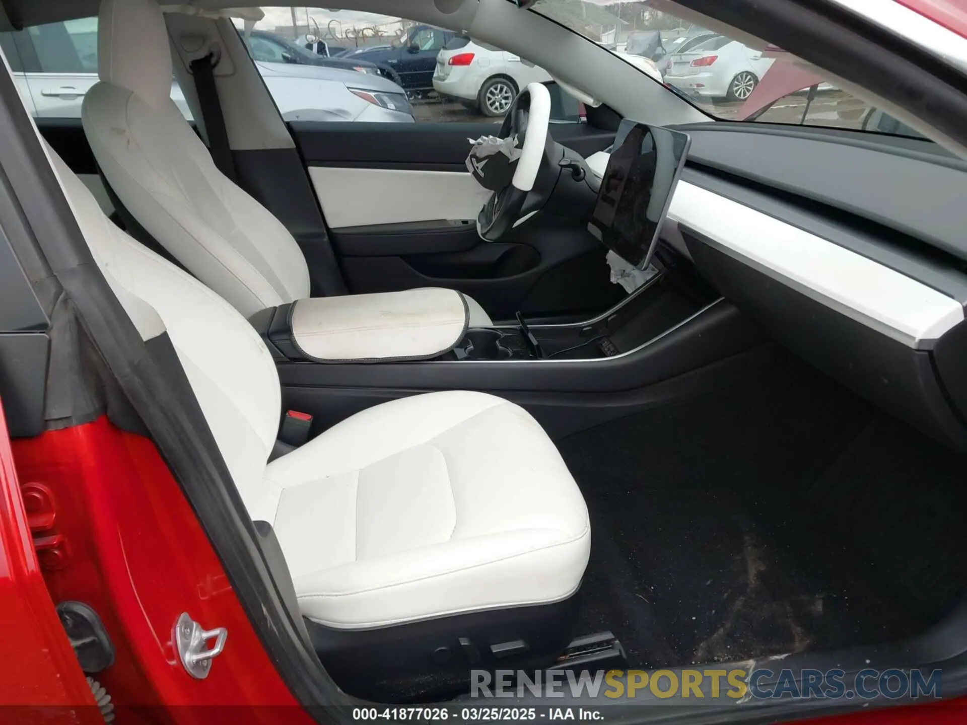 5 fotografías del automóvil dañado 5YJ3E1EB9KF365960 TESLA MODEL 3 2019