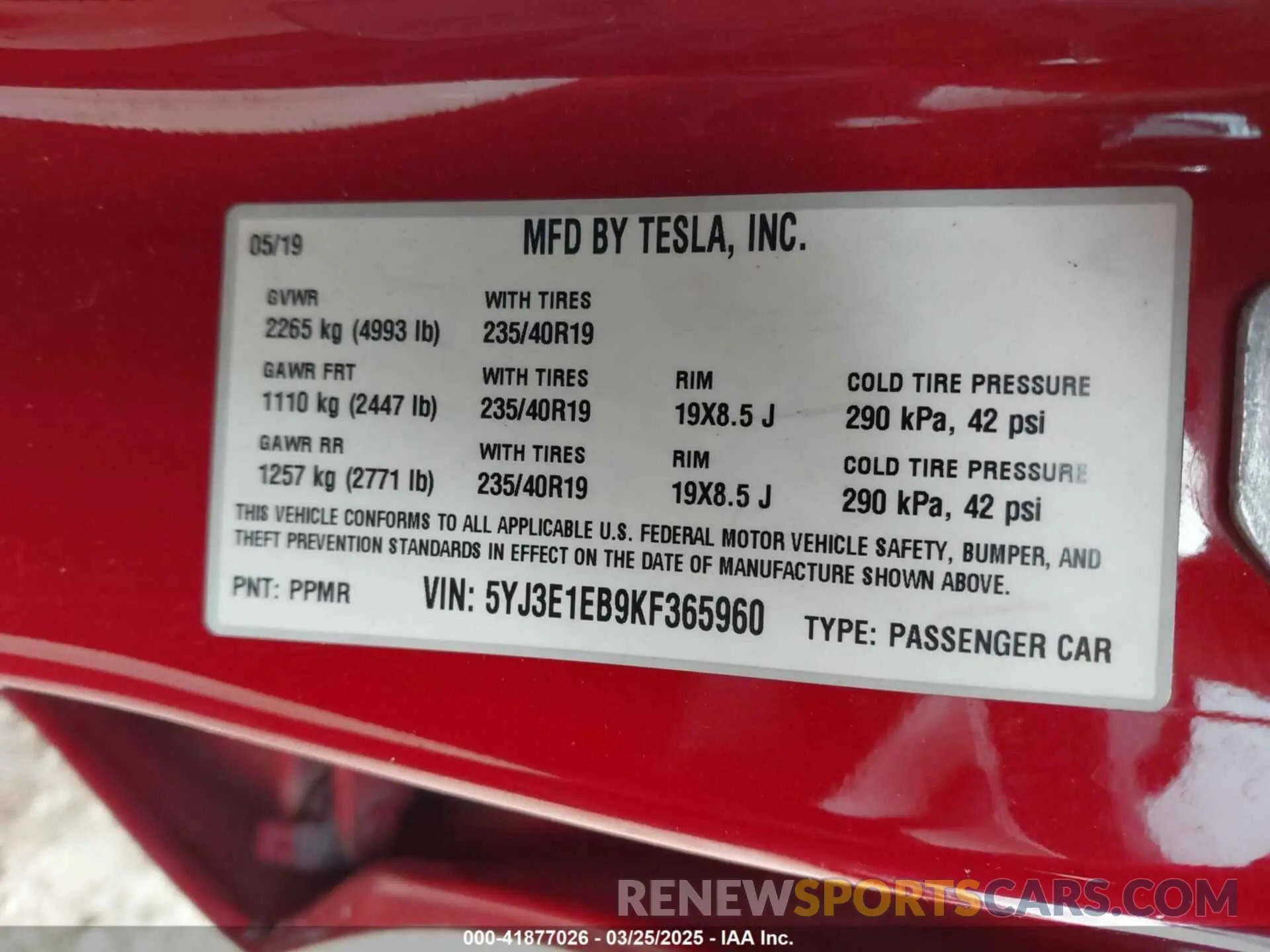 9 fotografías del automóvil dañado 5YJ3E1EB9KF365960 TESLA MODEL 3 2019