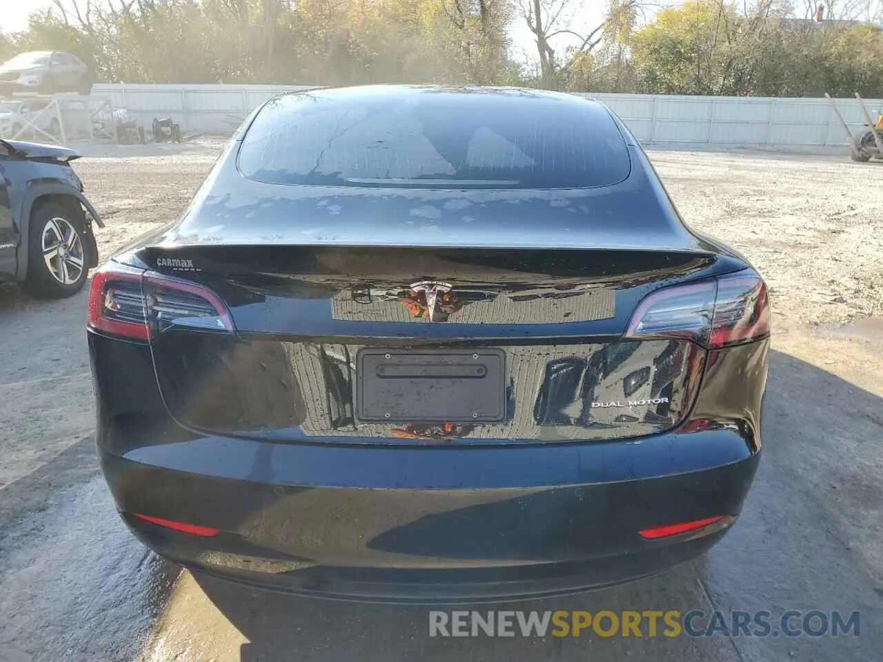 6 fotografías del automóvil dañado 5YJ3E1EB9KF384282 TESLA MODEL 3 2019