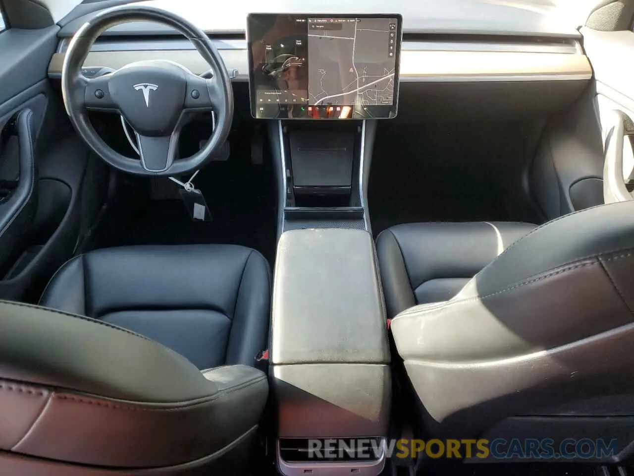 8 fotografías del automóvil dañado 5YJ3E1EB9KF384282 TESLA MODEL 3 2019