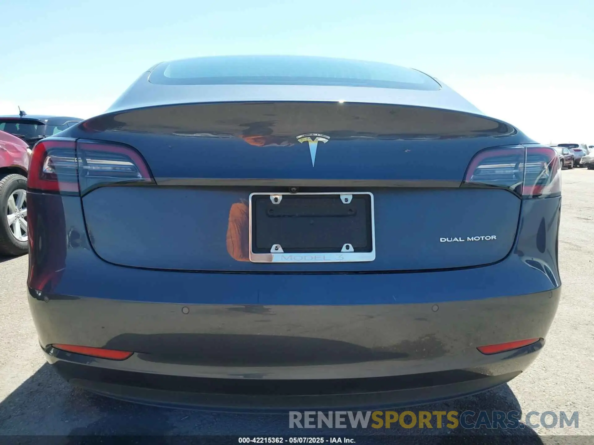 17 fotografías del automóvil dañado 5YJ3E1EB9KF386047 TESLA MODEL 3 2019