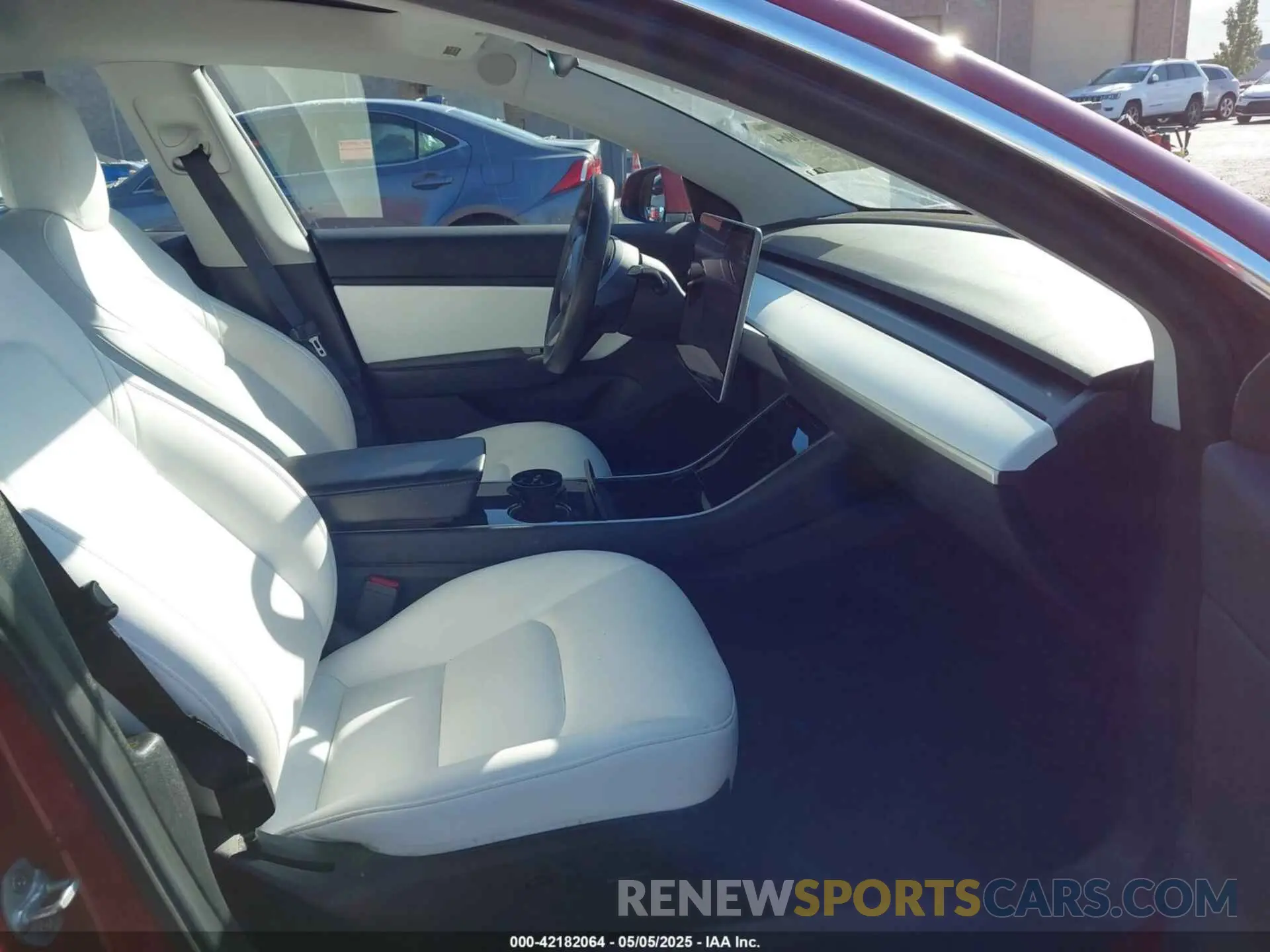 5 fotografías del automóvil dañado 5YJ3E1EB9KF421797 TESLA MODEL 3 2019