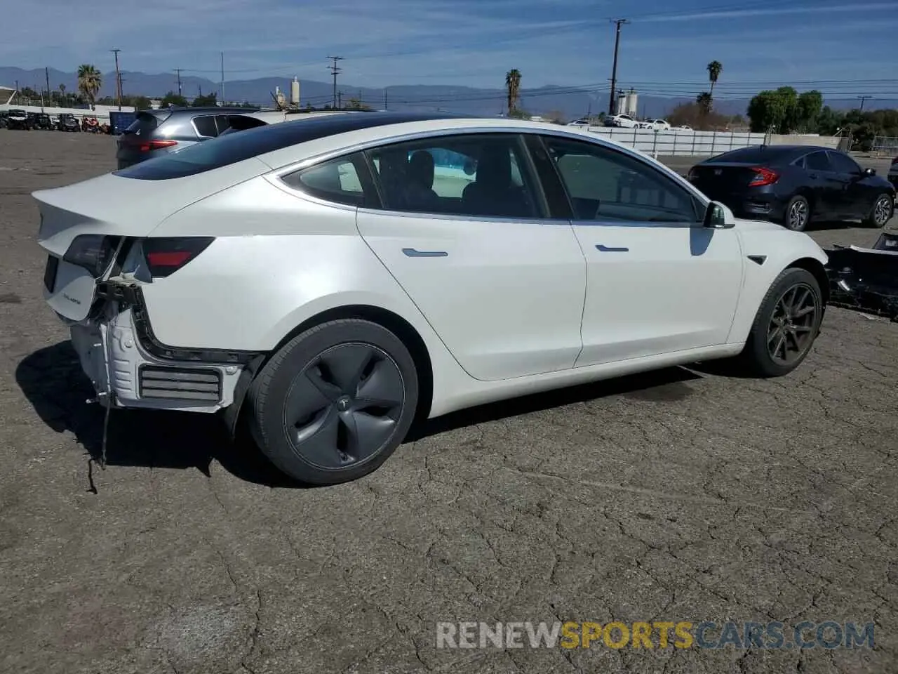 3 fotografías del automóvil dañado 5YJ3E1EB9KF436963 TESLA MODEL 3 2019
