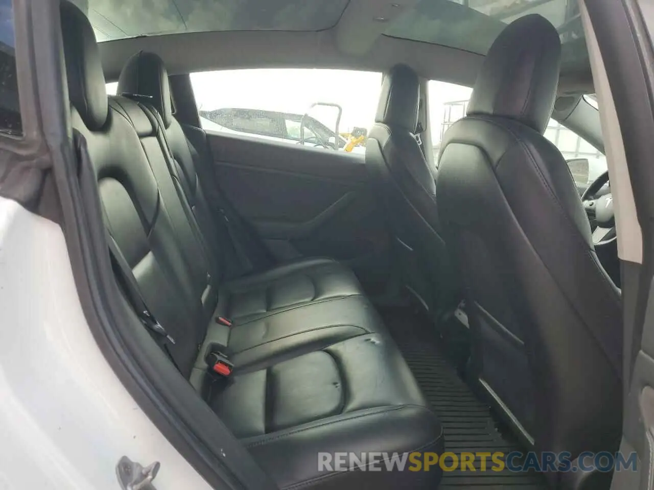 10 fotografías del automóvil dañado 5YJ3E1EB9KF469445 TESLA MODEL 3 2019