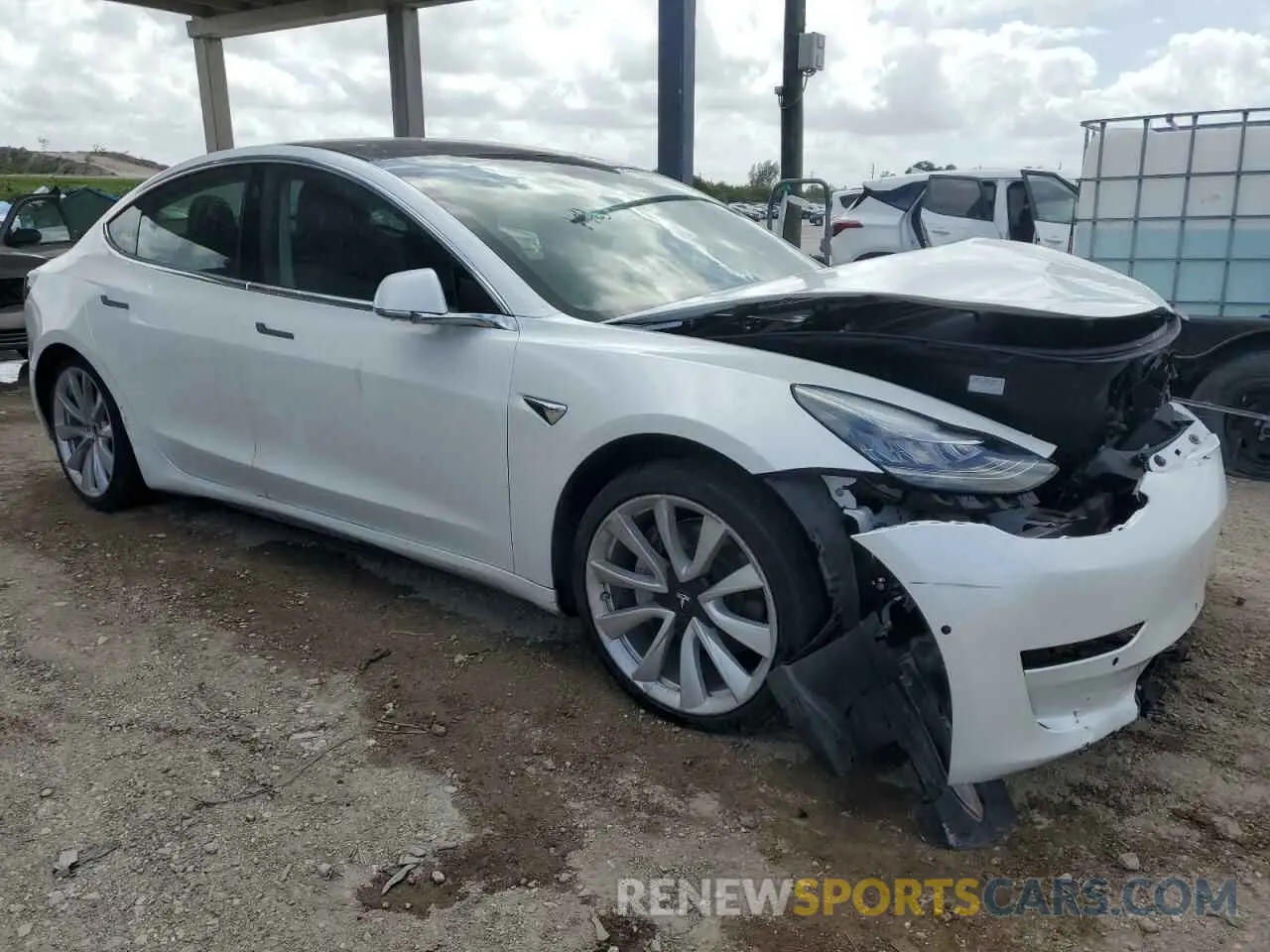 4 fotografías del automóvil dañado 5YJ3E1EB9KF469445 TESLA MODEL 3 2019